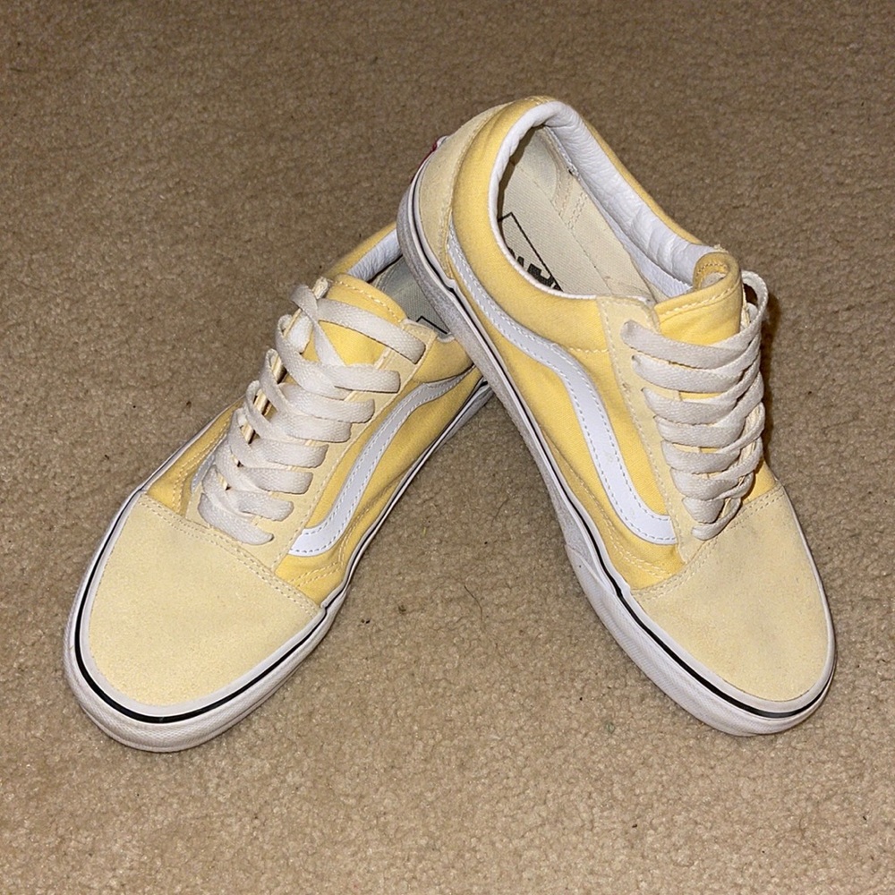 Old Skool Vans Size: 8 women’s